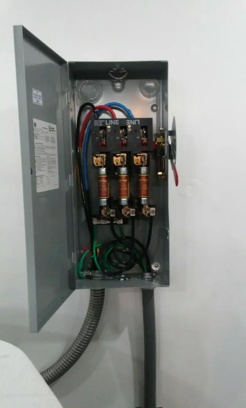Three-phase disconnect switch installed for Electrical Wiring & Rewiring in Tewksbury